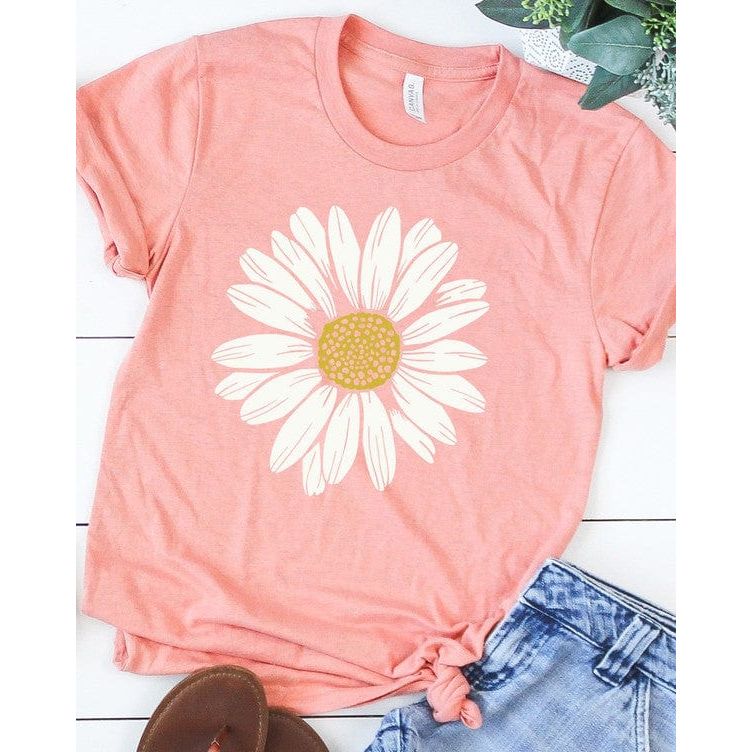 Daisy graphic tee