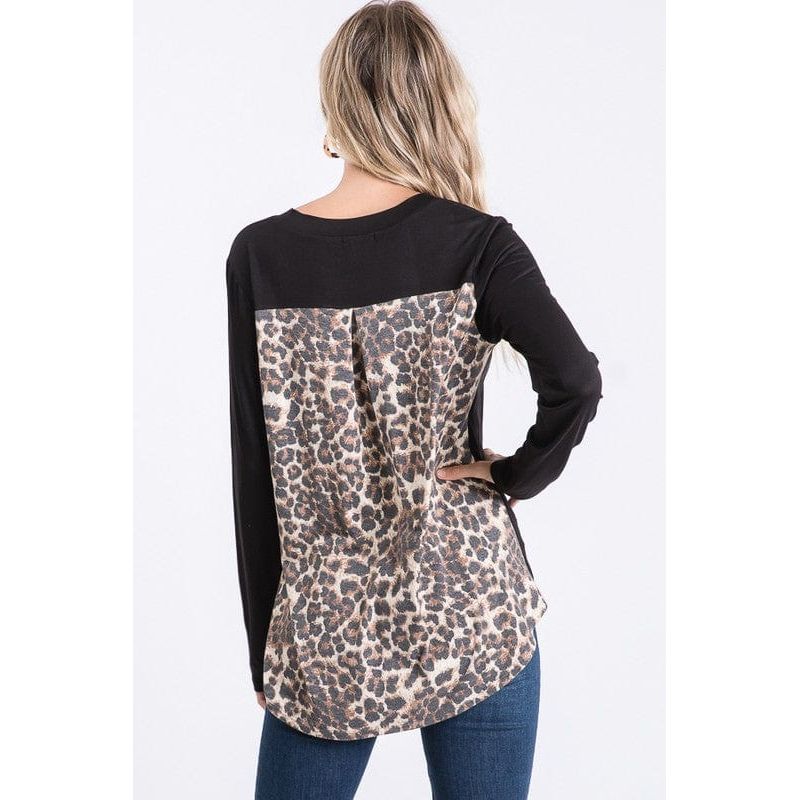 Animal leopard and solid contrast top