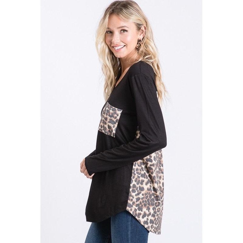 Animal leopard and solid contrast top