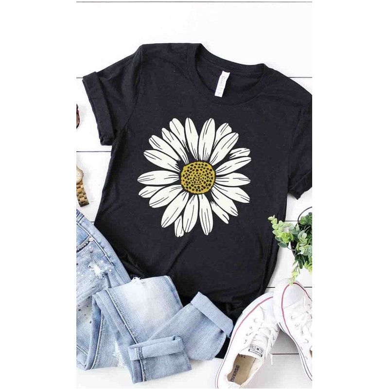 Daisy graphic tee