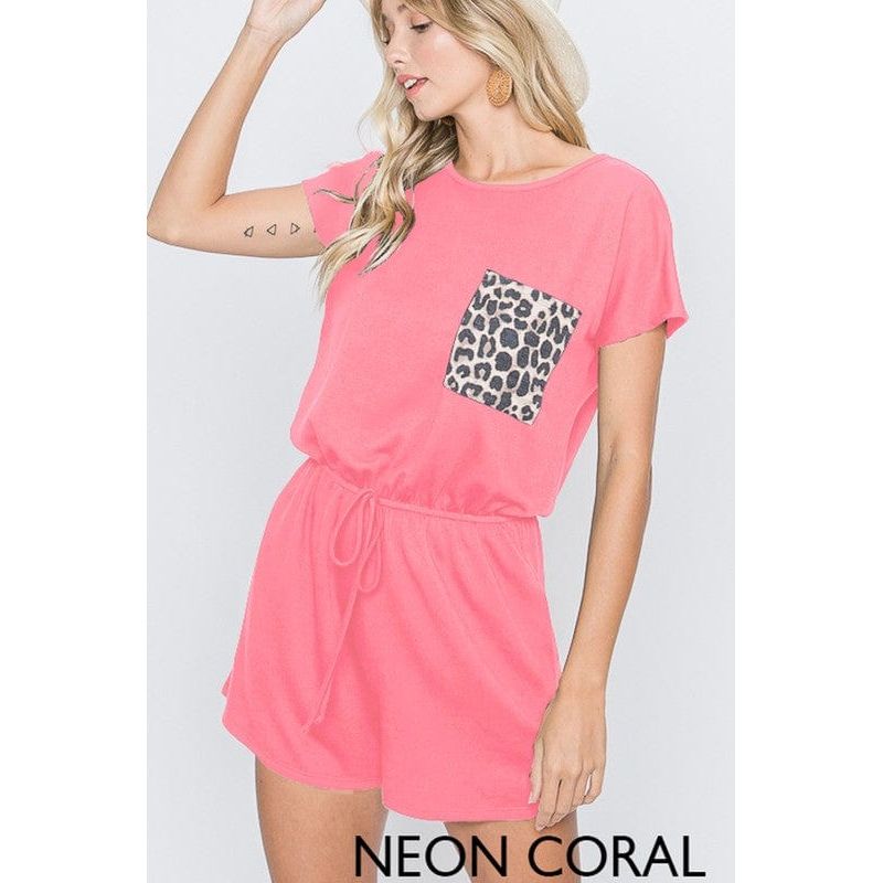 Solid romper with animal pocket