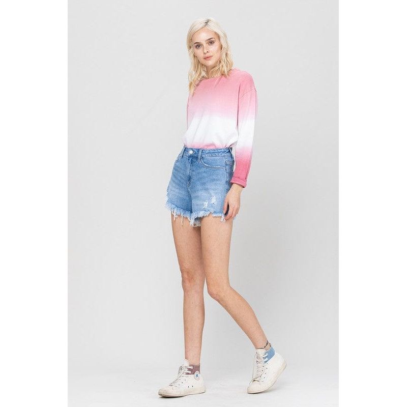 Stretch mom jeans shorts w fray hem