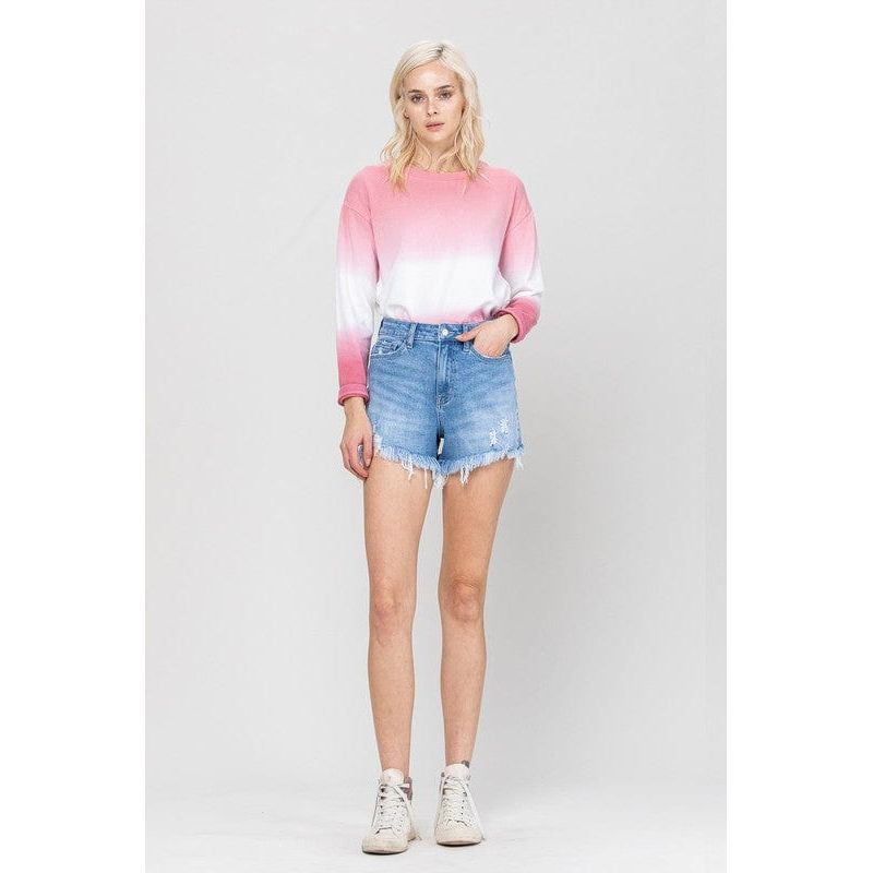 Stretch mom jeans shorts w fray hem