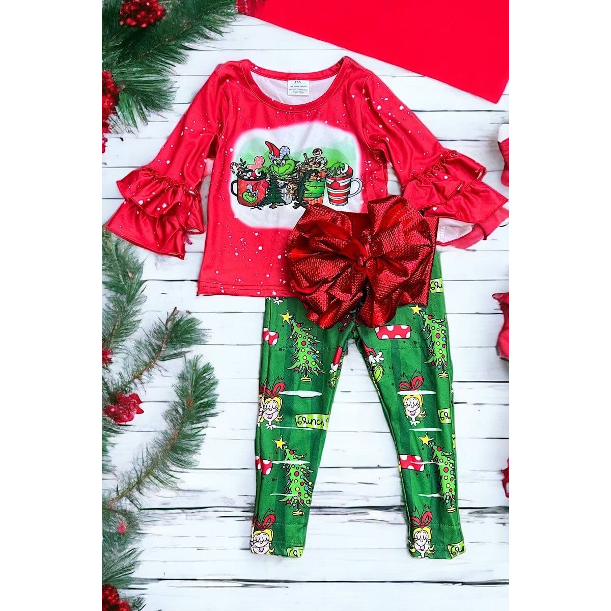 Ruffle Sleeve Top & Green Leggings.