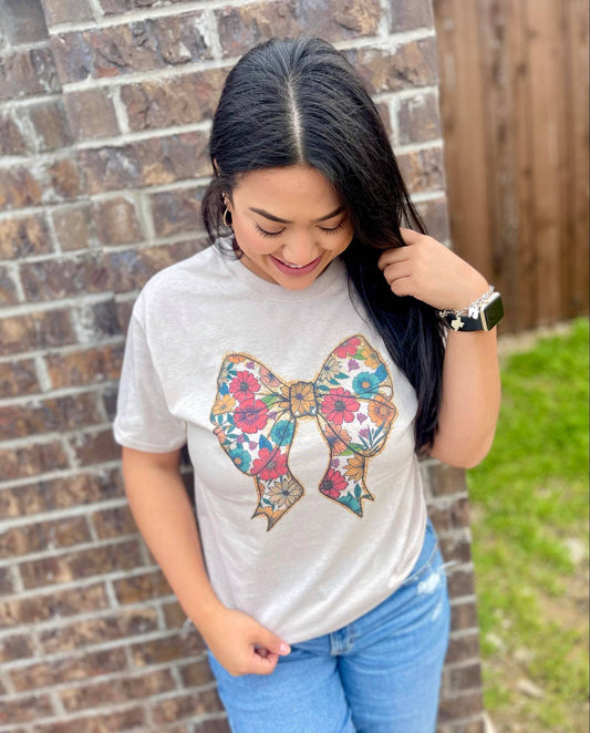 Floral Bow (T-Shirt)