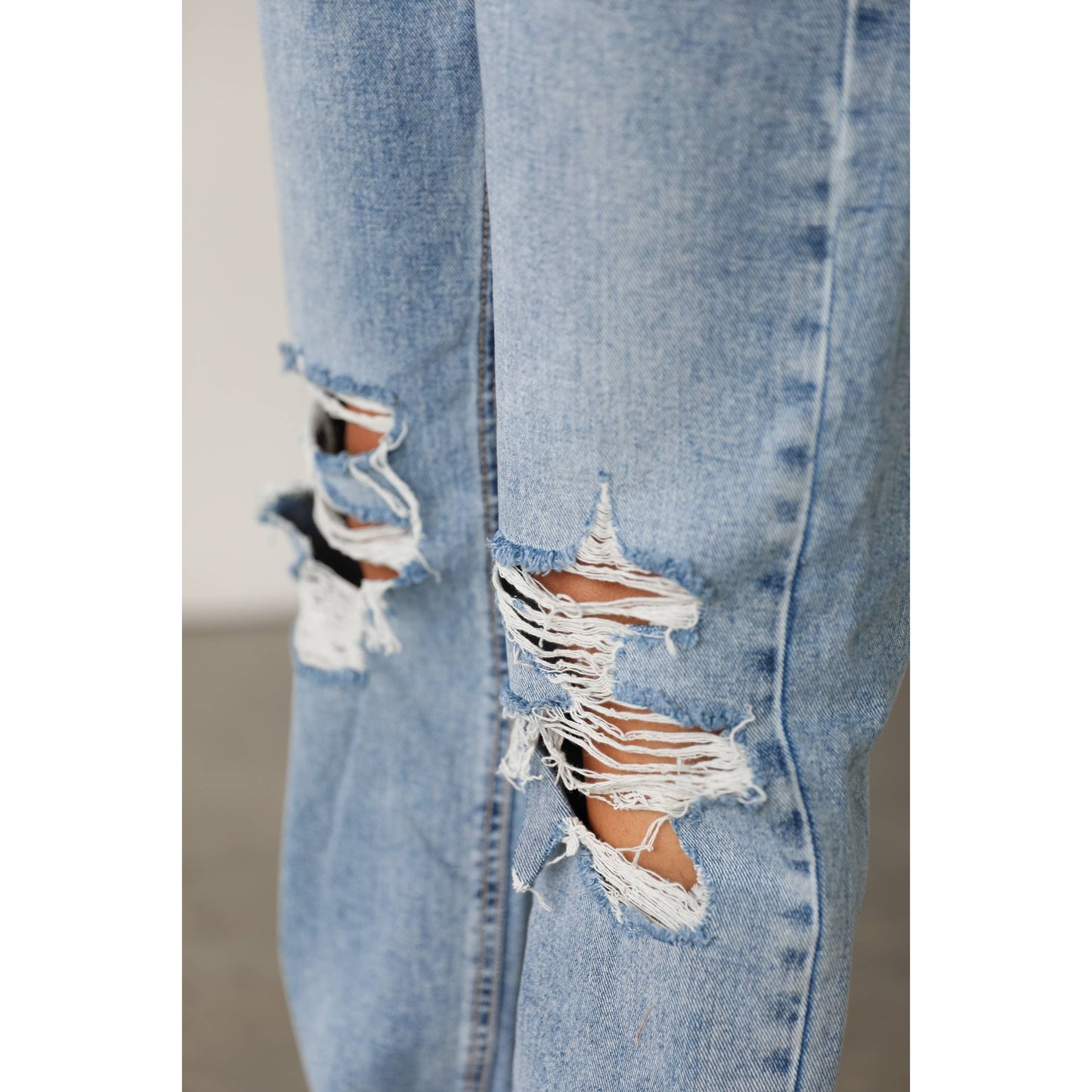 High Rise Straight Leg Denim Jeans- 7138