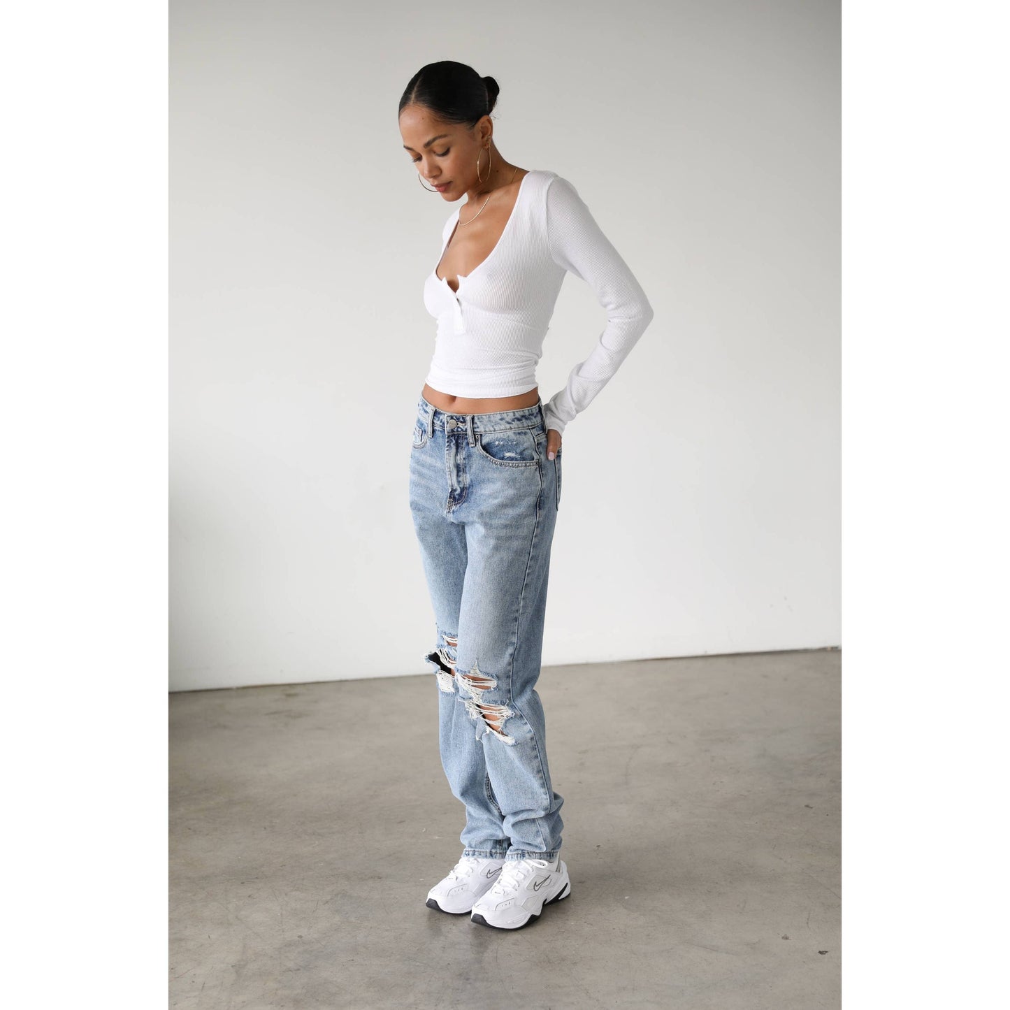 High Rise Straight Leg Denim Jeans- 7138