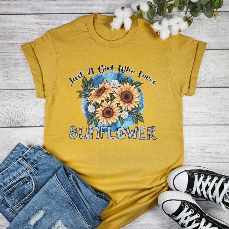 Just A Girl Who Loves Sunflower T-shirt