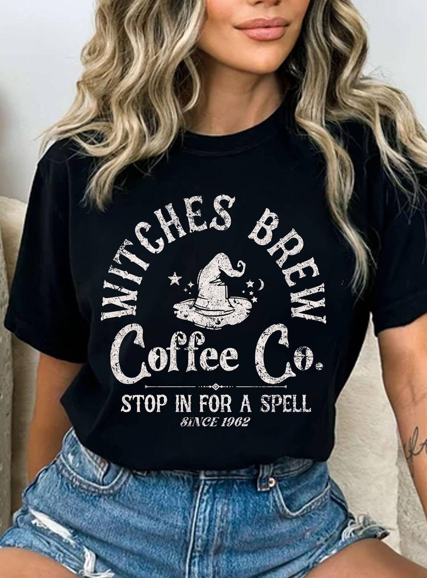 WITCHES BREW COFFEE CO. GRAPHIC T-SHIRT