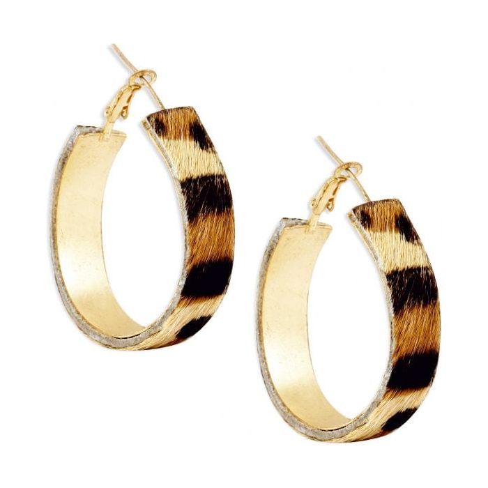 Sleek golden earrings